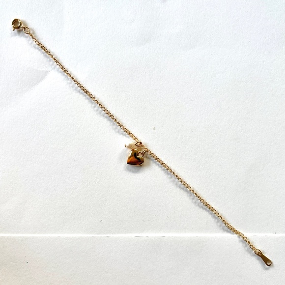 1980s Avon sentimental accent golden chain bracelet with heart and faux pearl - Picture 6 of 15